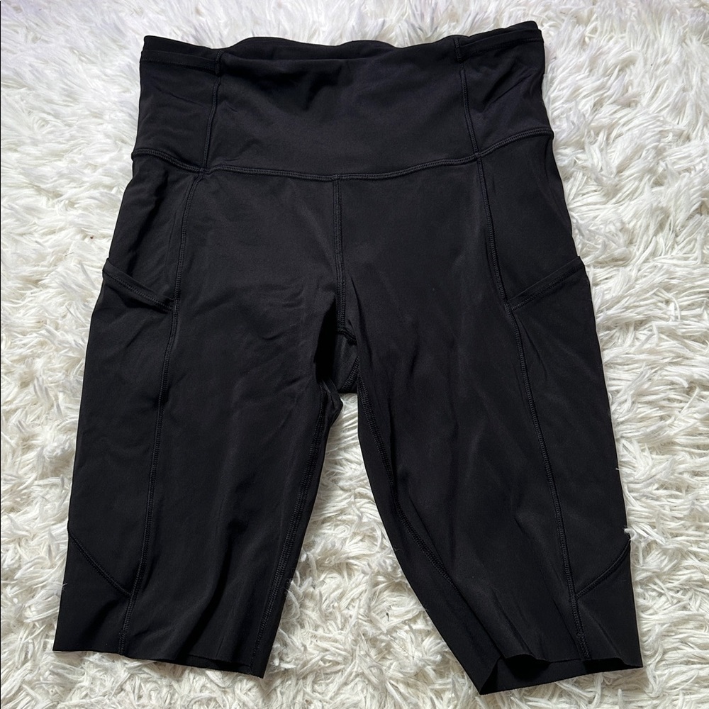 Lululemon Fast and Free Short 10" *Cool Black